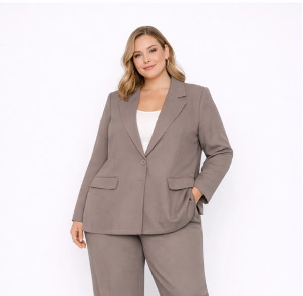 Immagine di CURVY GIRL ELEGANT TAILORED BLAZER
